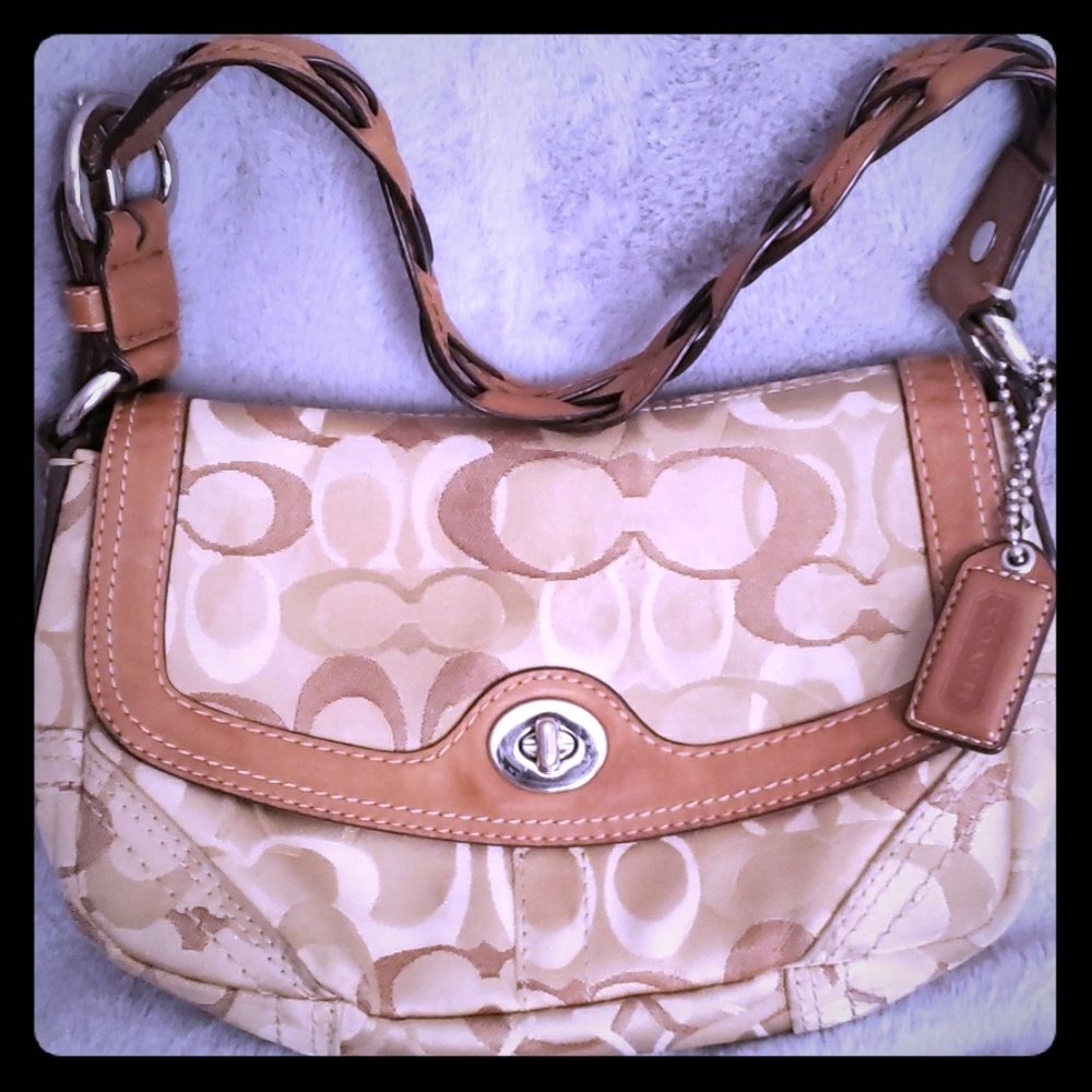 LIMTED SALE BROWN COACH PURSE BAG STRAP PATTERN